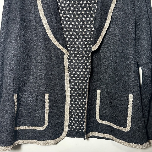 Chico’s Travelers Black Tan Textured Crinkle Open Jacket with Tank Top 2 (L) - Picture 3 of 12